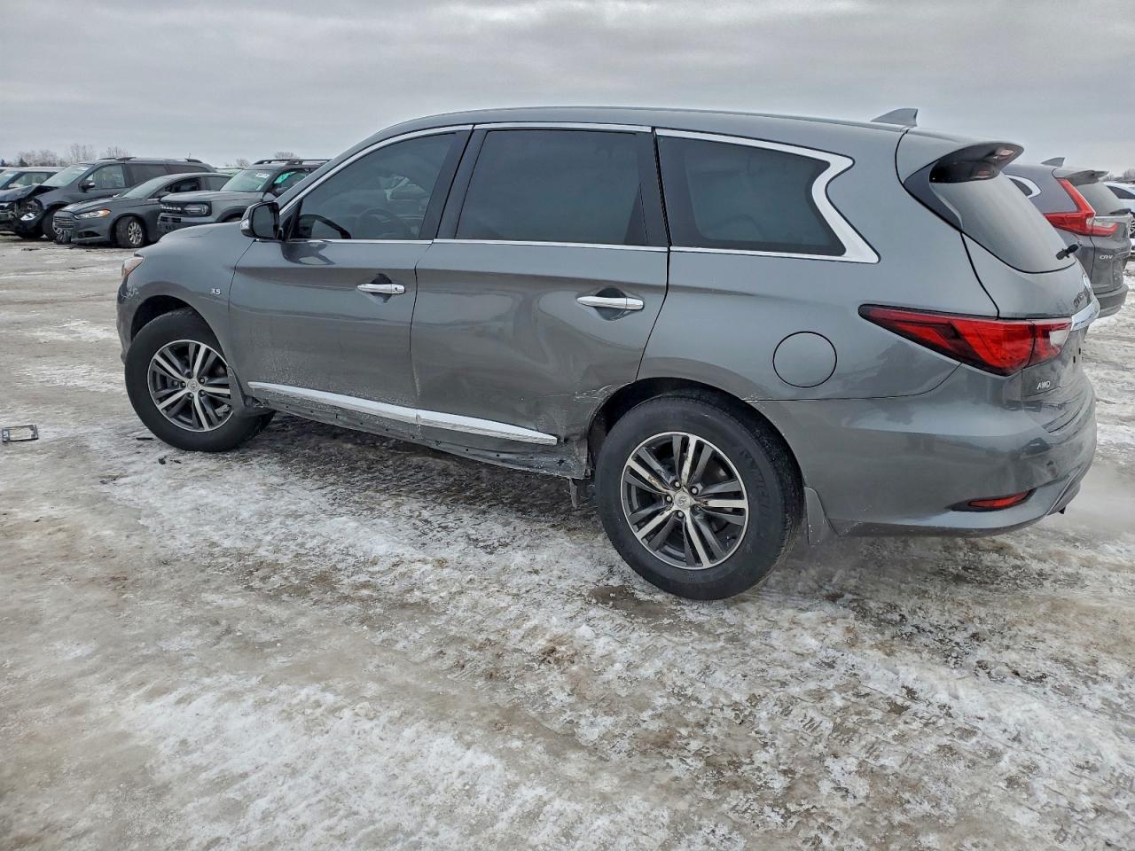 2020 INFINITI QX60 LUXE photo 2