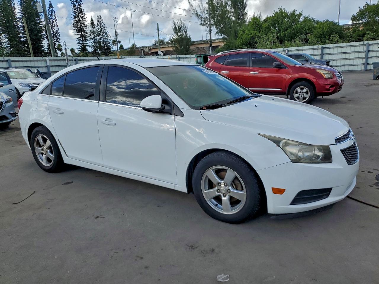 2013 CHEVROLET CRUZE LT photo 4