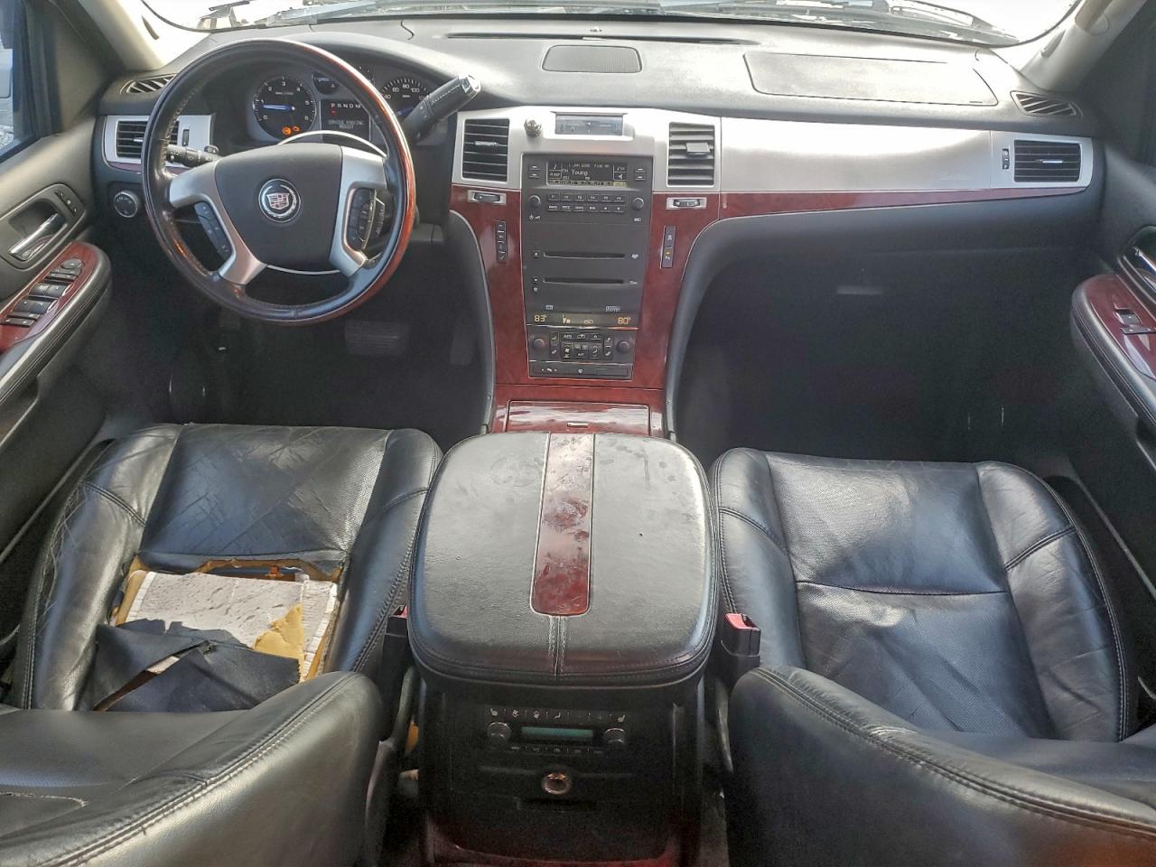 2007 CADILLAC ESCALADE LUXURY photo 8