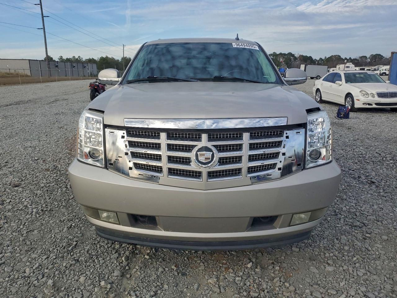 2007 CADILLAC ESCALADE LUXURY photo 5