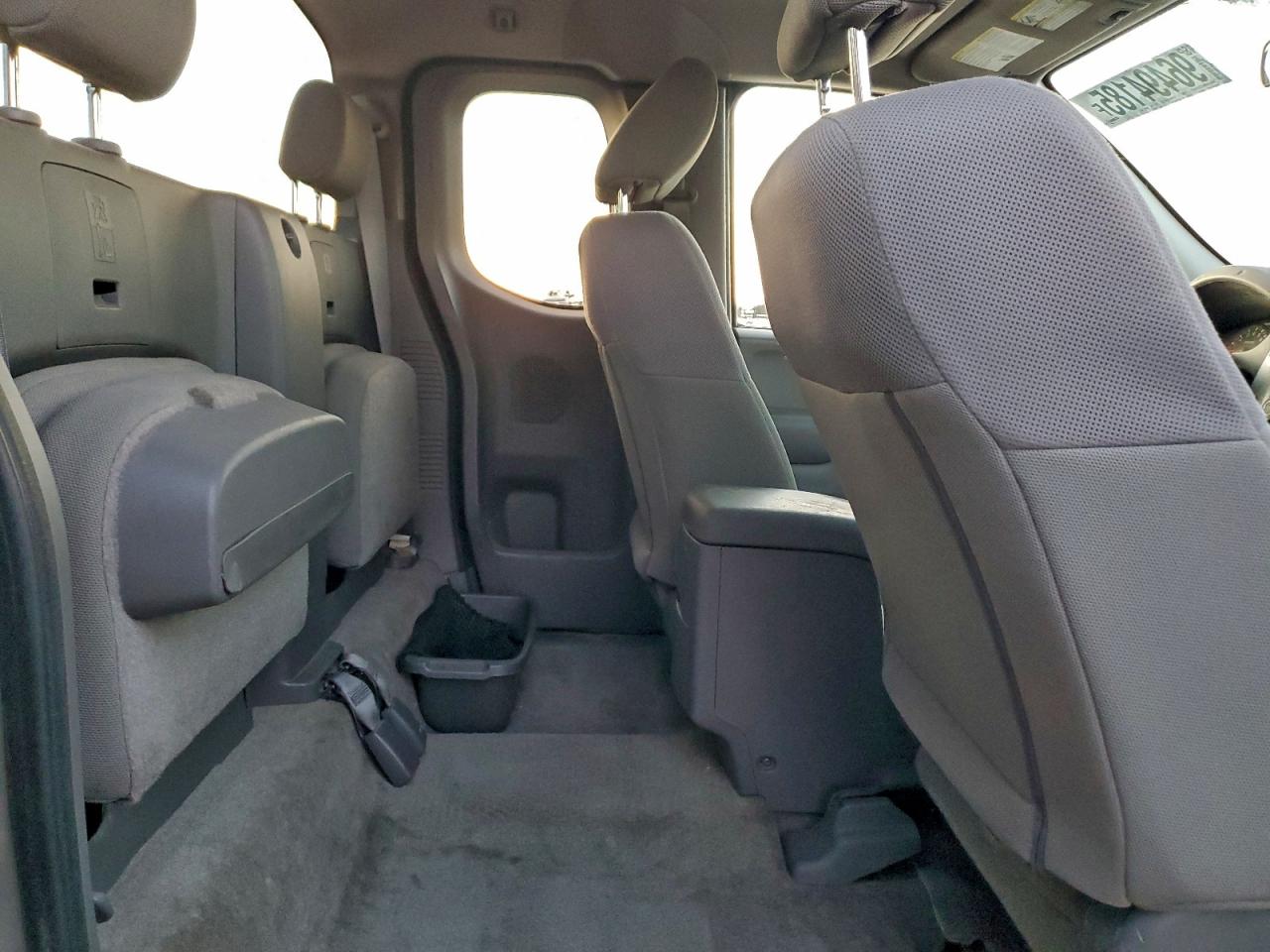 2017 NISSAN FRONTIER S photo 10