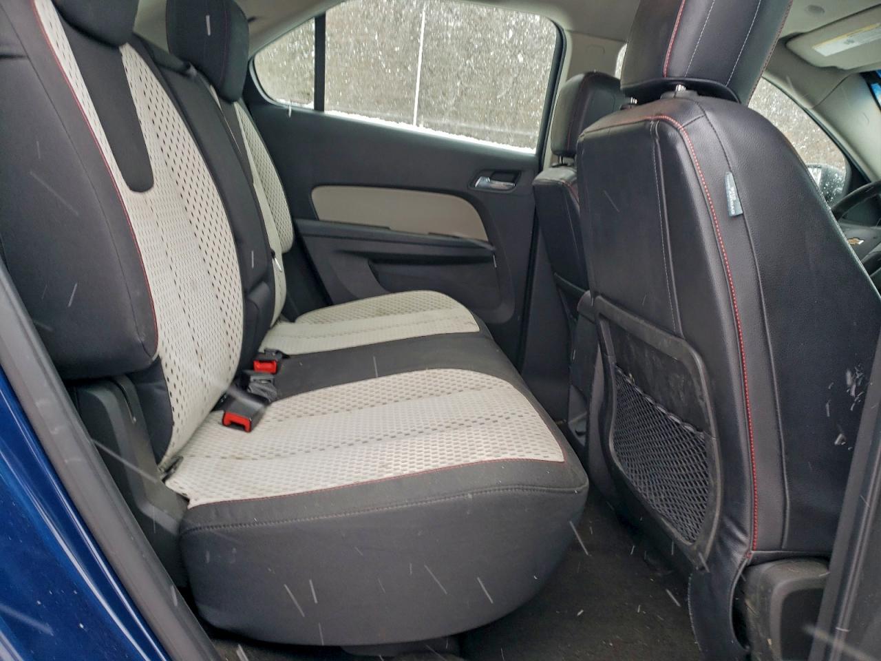 2010 CHEVROLET EQUINOX LS photo 11