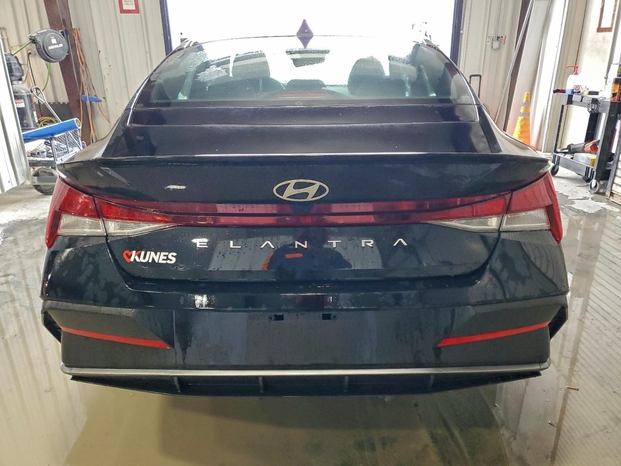 2025 HYUNDAI ELANTRA SEL SPORT photo 6