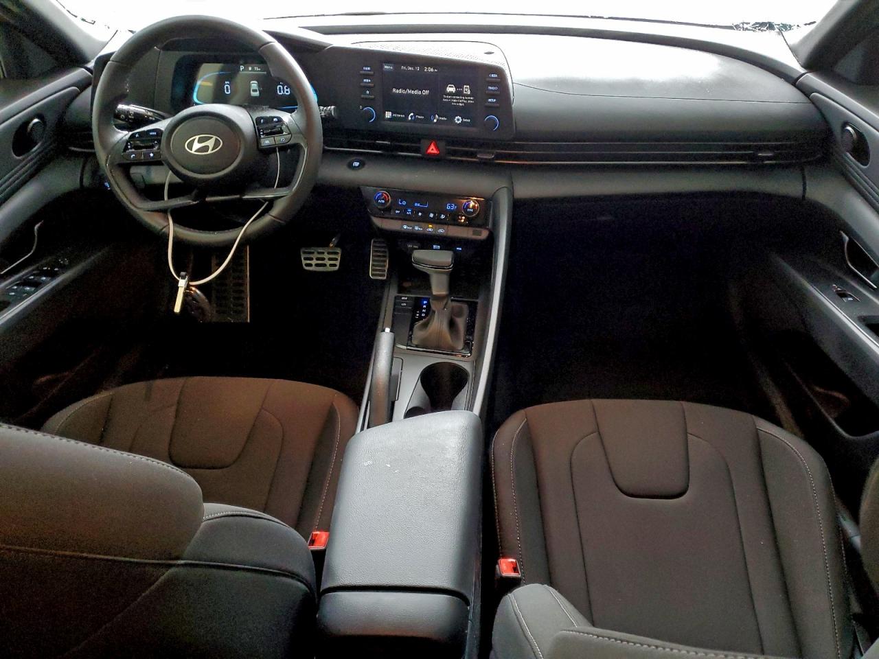 2025 HYUNDAI ELANTRA SEL SPORT photo 8