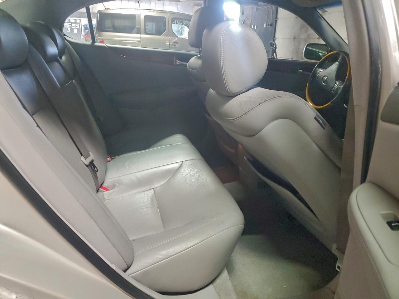 2005 LEXUS ES 330 photo 10