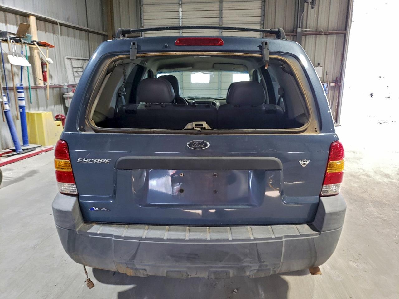 2005 FORD ESCAPE XLT photo 6