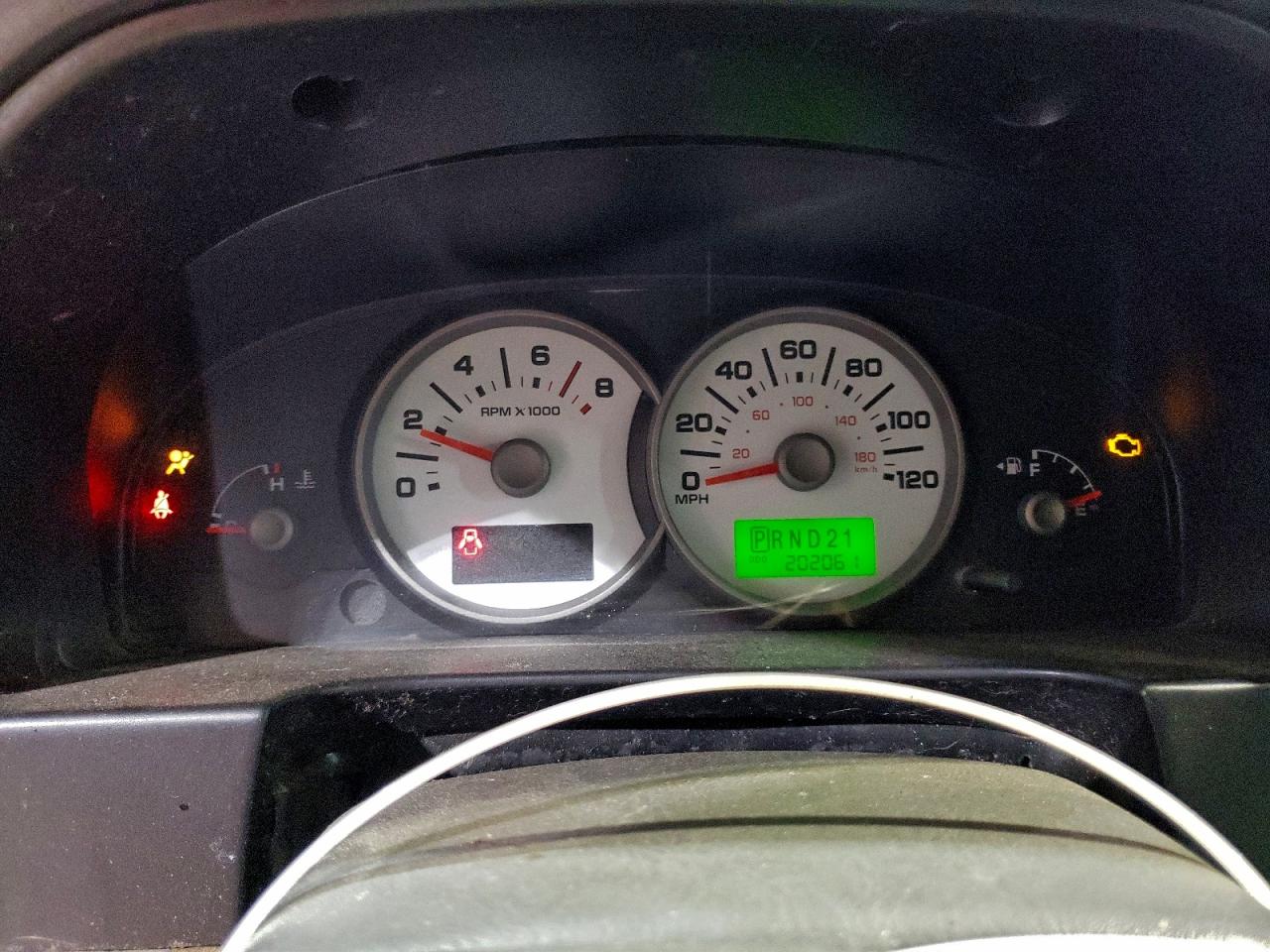 2005 FORD ESCAPE XLT photo 9
