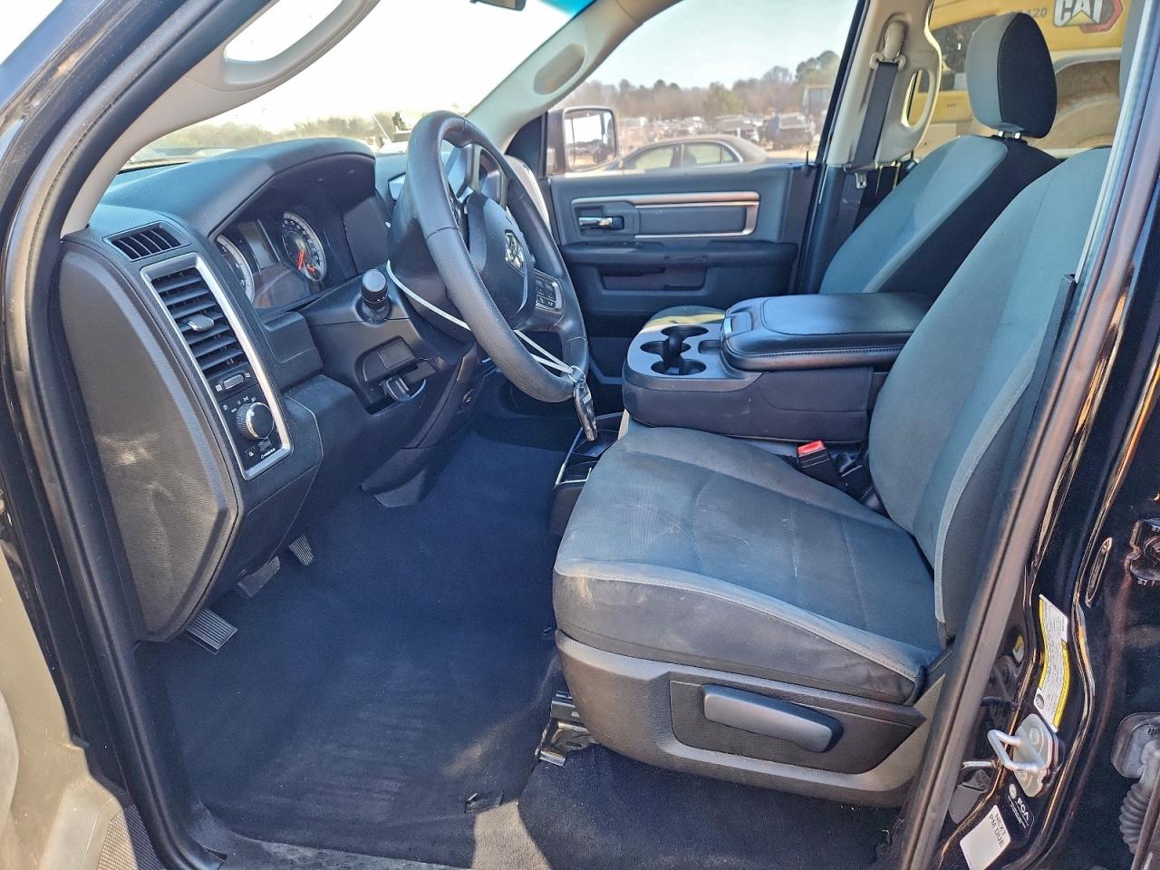 2021 RAM 1500 CLASSIC SLT photo 7