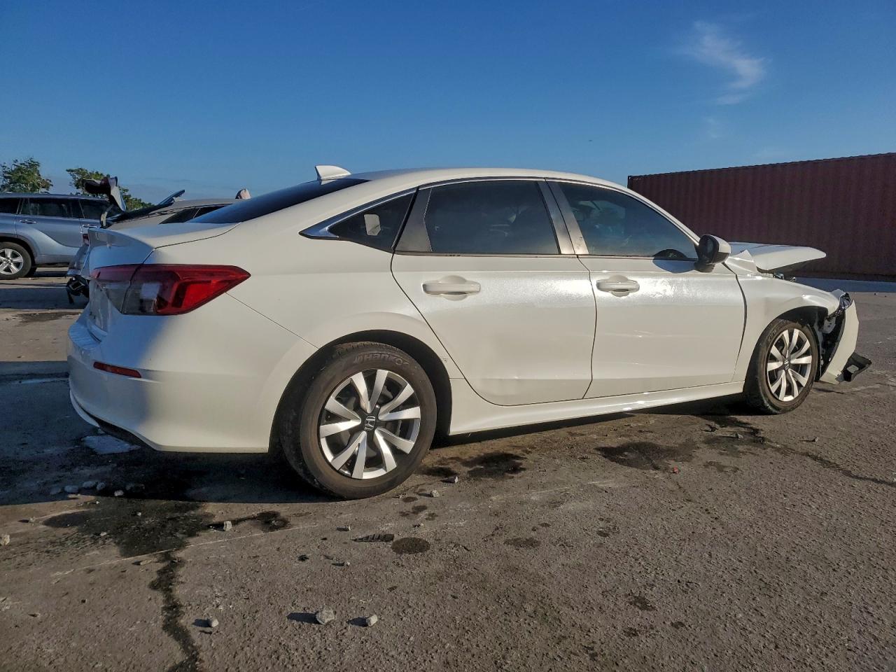 2023 HONDA CIVIC LX photo 3