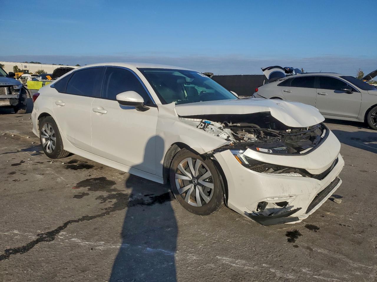 2023 HONDA CIVIC LX photo 4