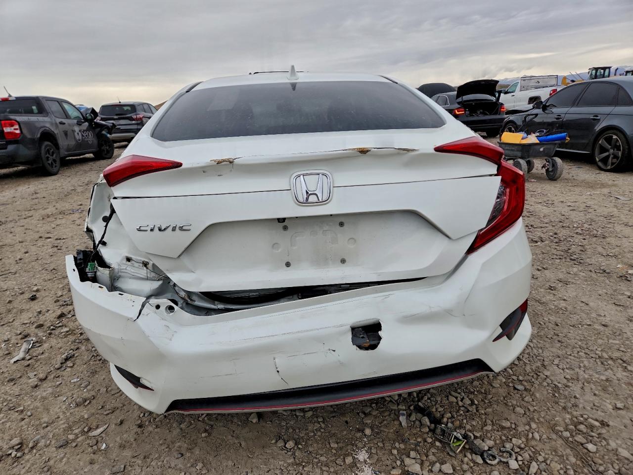 2017 HONDA CIVIC EX photo 6