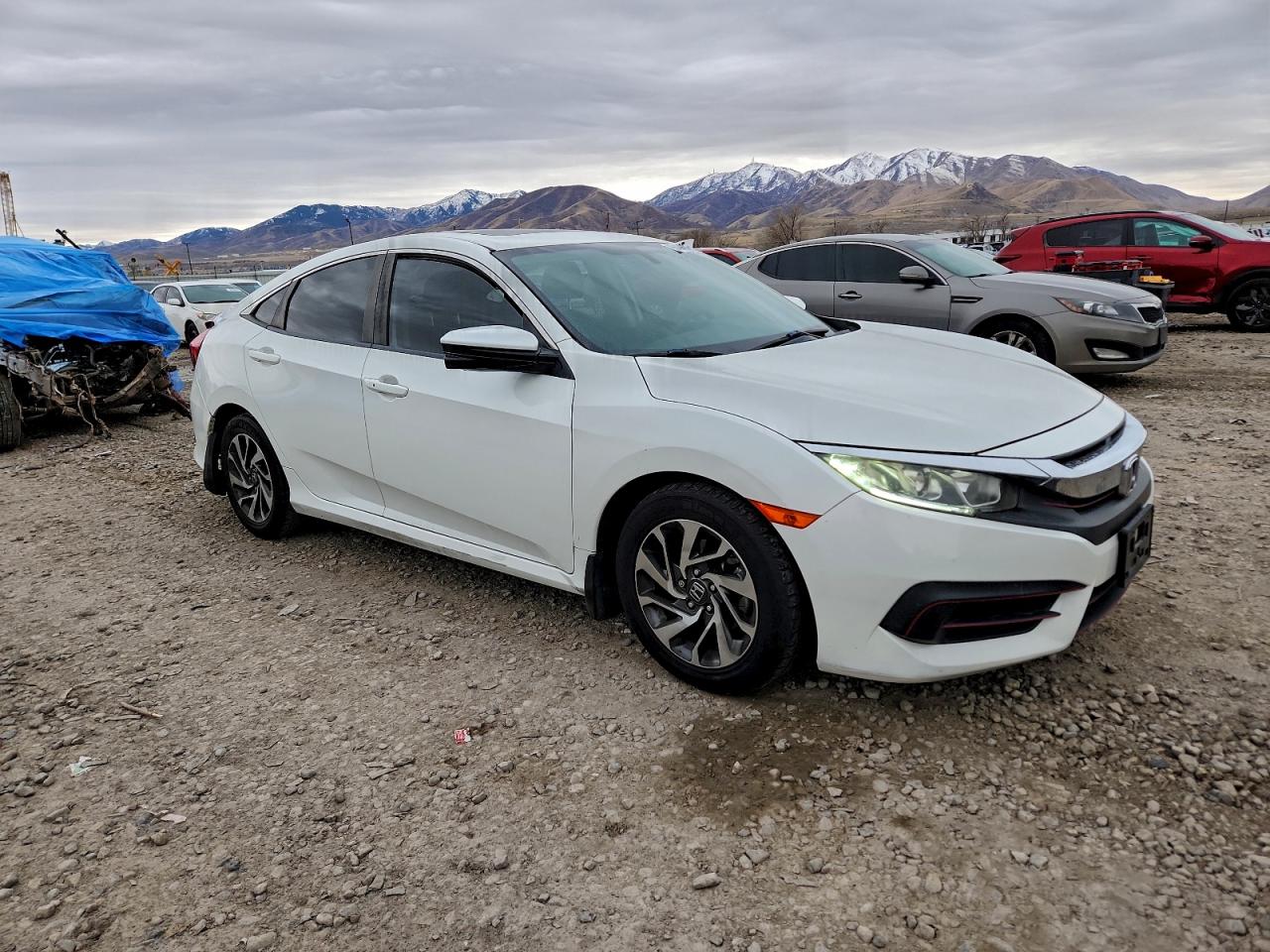 2017 HONDA CIVIC EX photo 4