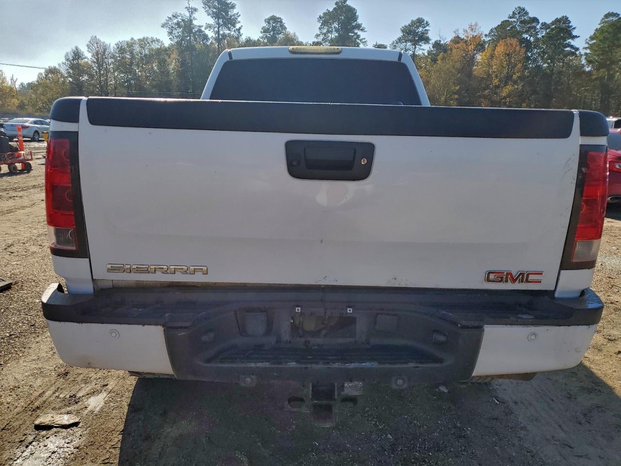 2014 GMC SIERRA K2500 DENALI photo 6