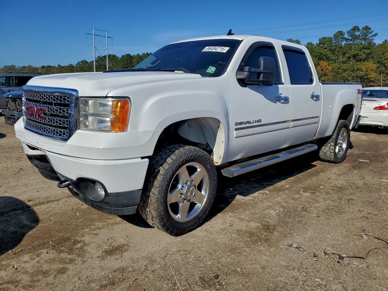 2014 GMC SIERRA K2500 DENALI — FRONT END damage — photo 1
