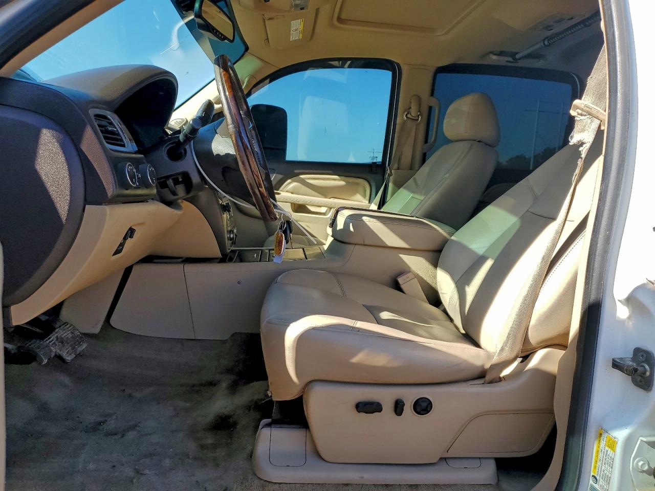 2014 GMC SIERRA K2500 DENALI photo 7
