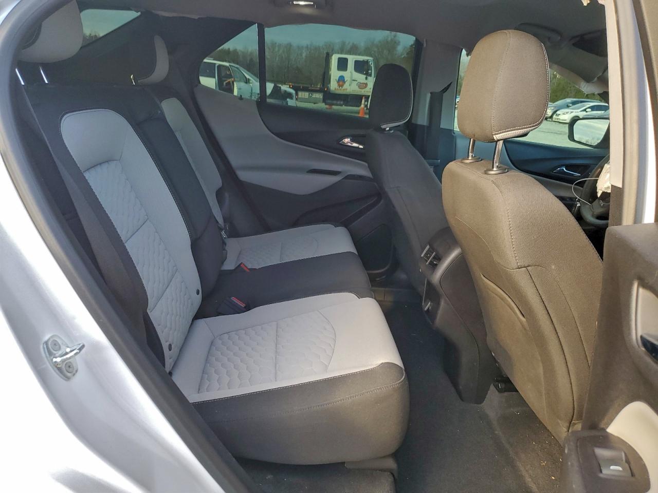2018 CHEVROLET EQUINOX LS photo 10