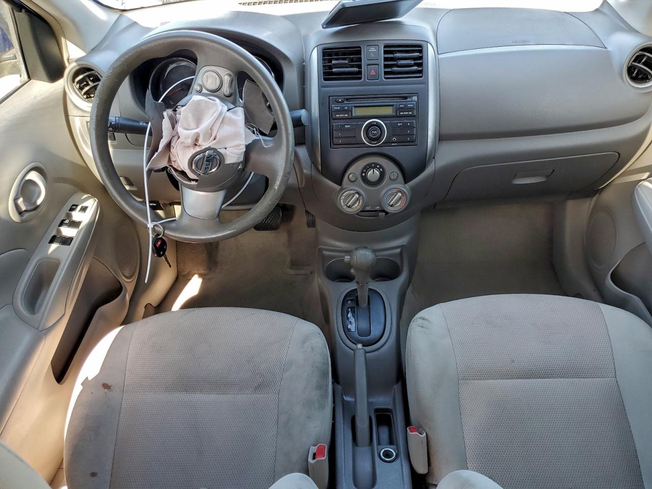 2012 NISSAN VERSA S photo 8