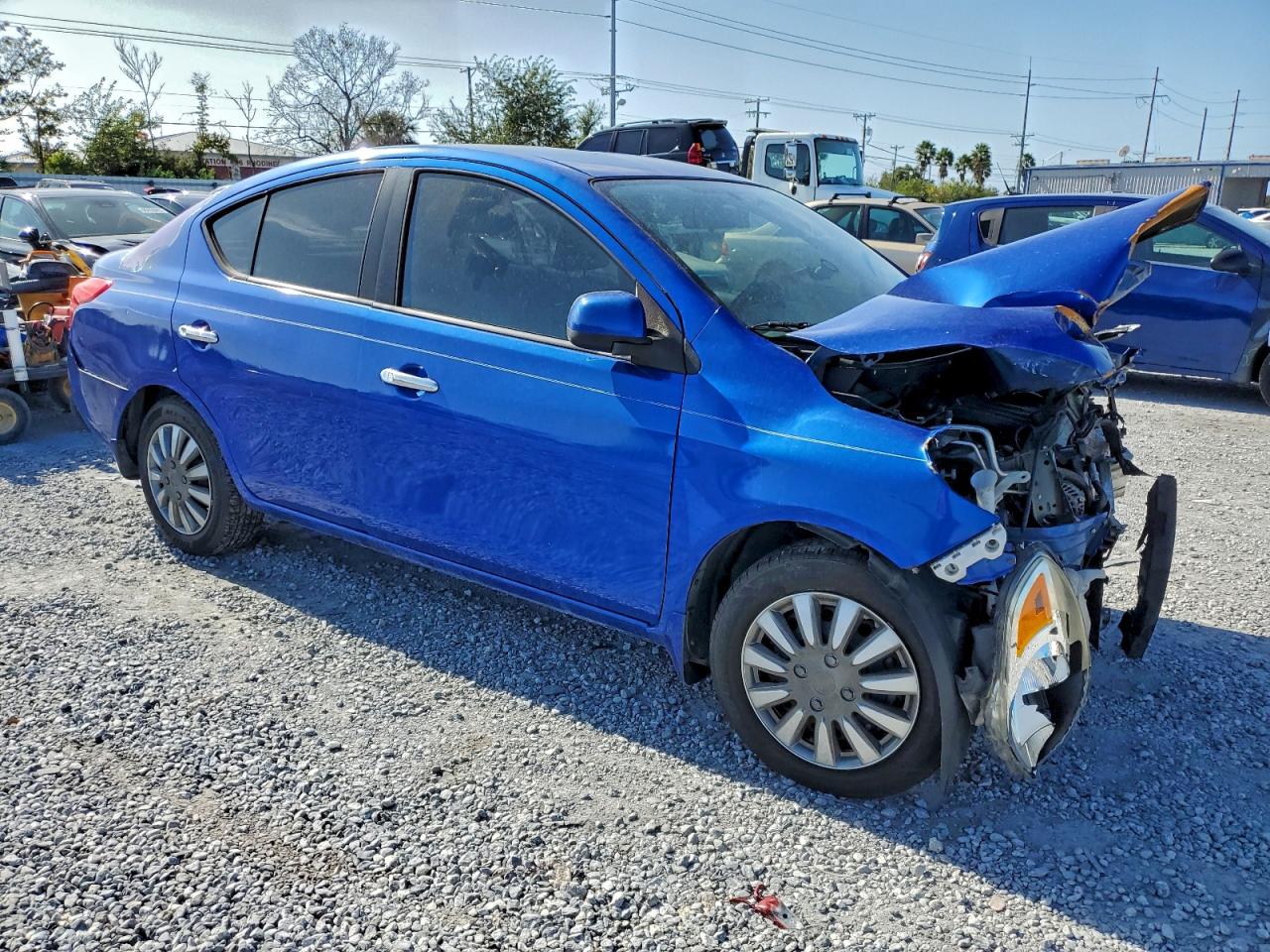 2012 NISSAN VERSA S photo 4