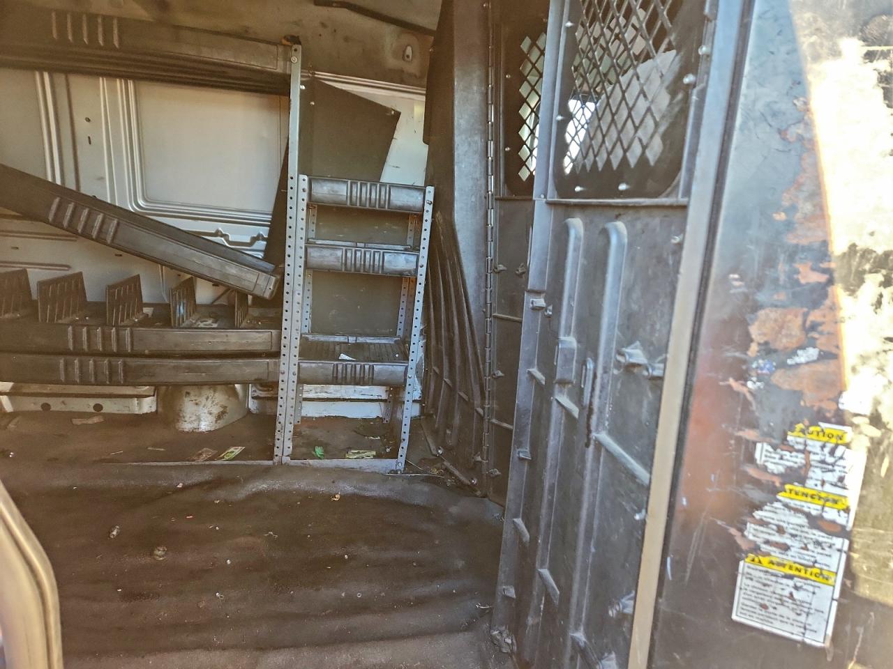 2006 FORD ECONOLINE E250 VAN photo 11