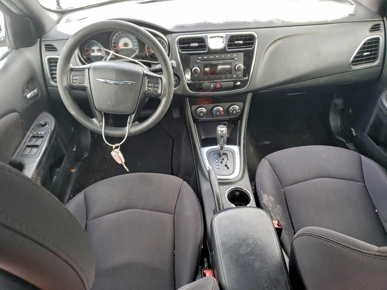 2013 CHRYSLER 200 LX photo 8