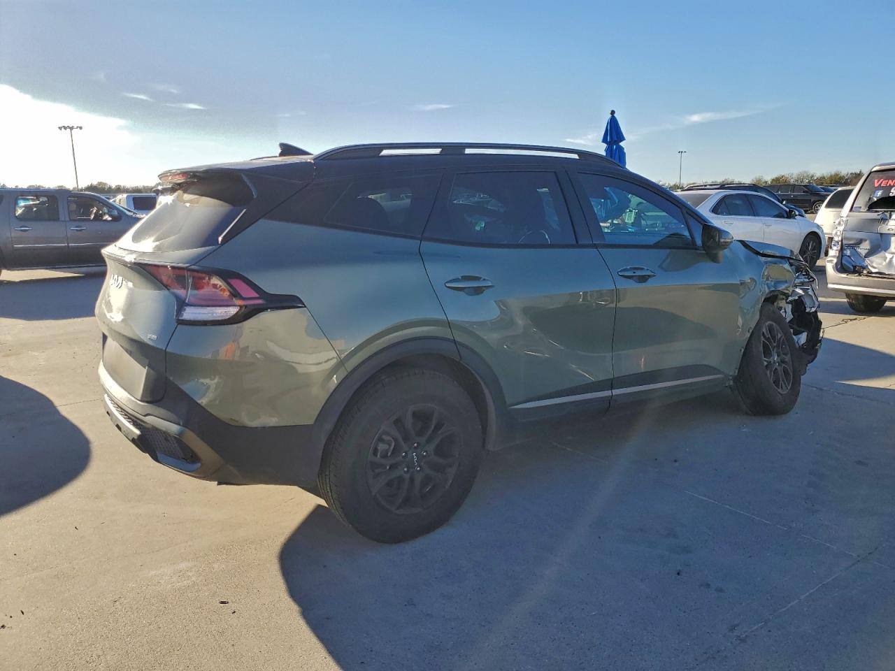 2023 KIA SPORTAGE X-PRO photo 3