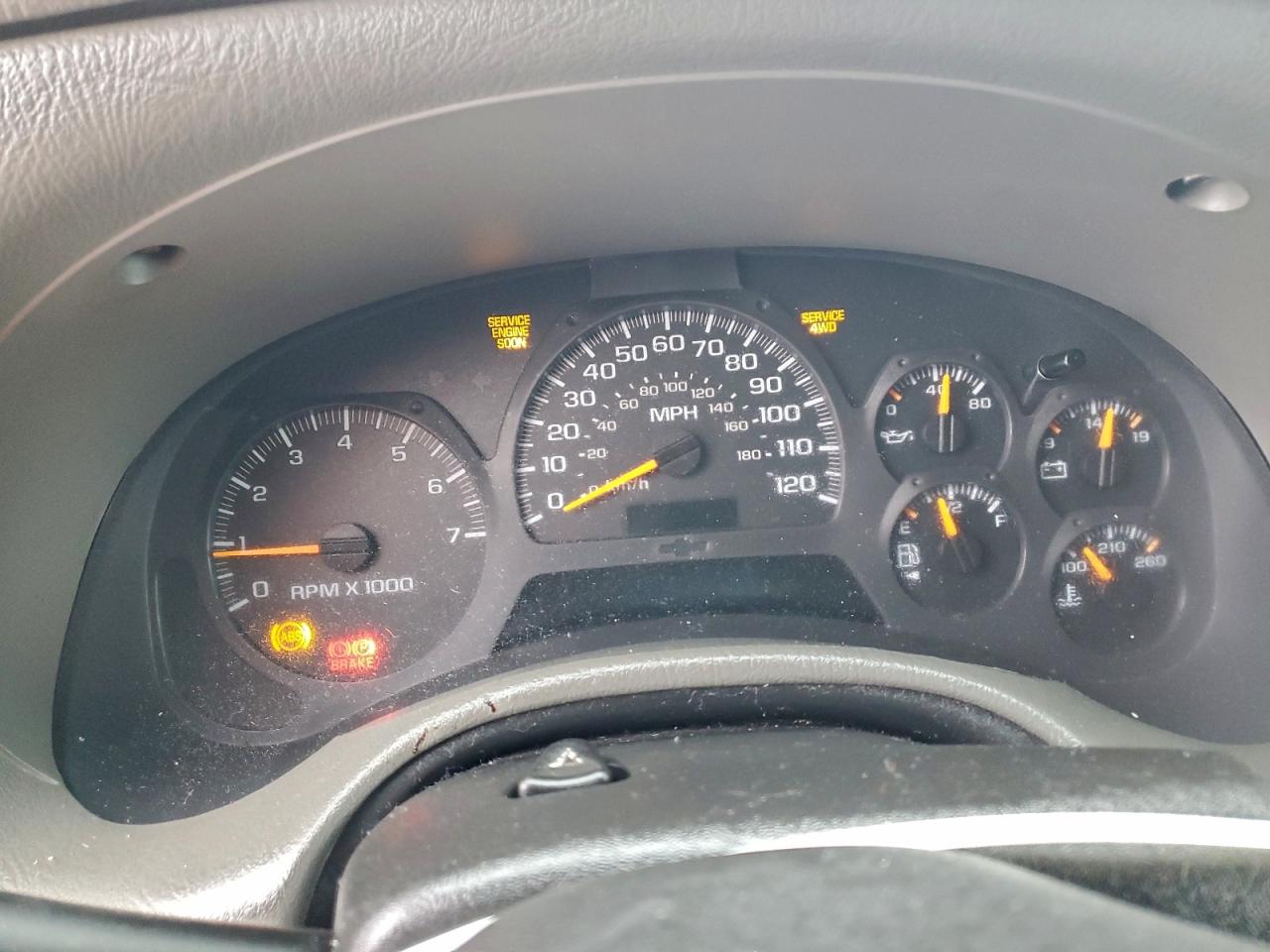 2004 CHEVROLET TRAILBLAZER LS photo 9