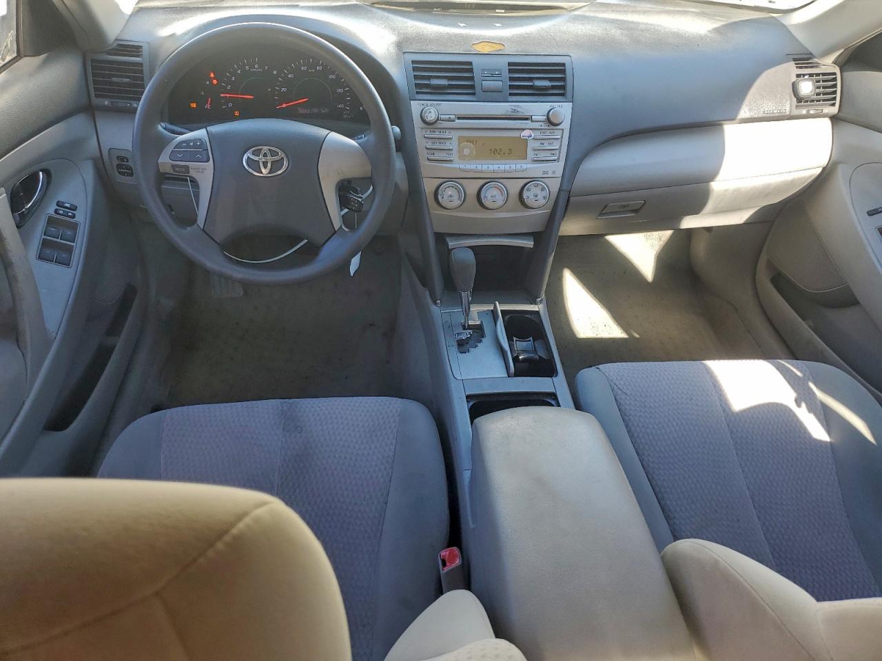 2011 TOYOTA CAMRY BASE photo 8