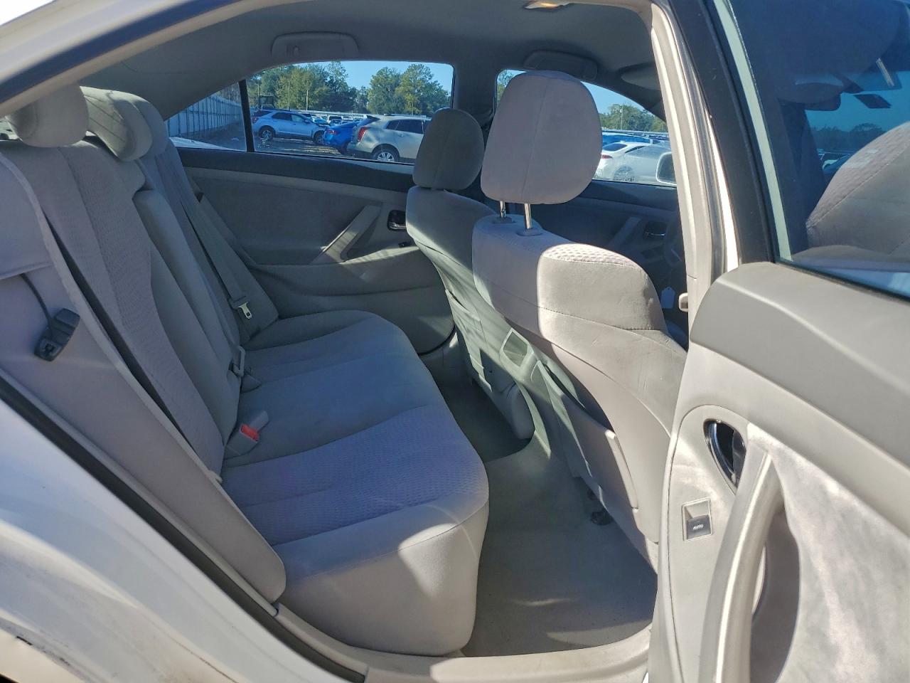 2011 TOYOTA CAMRY BASE photo 10