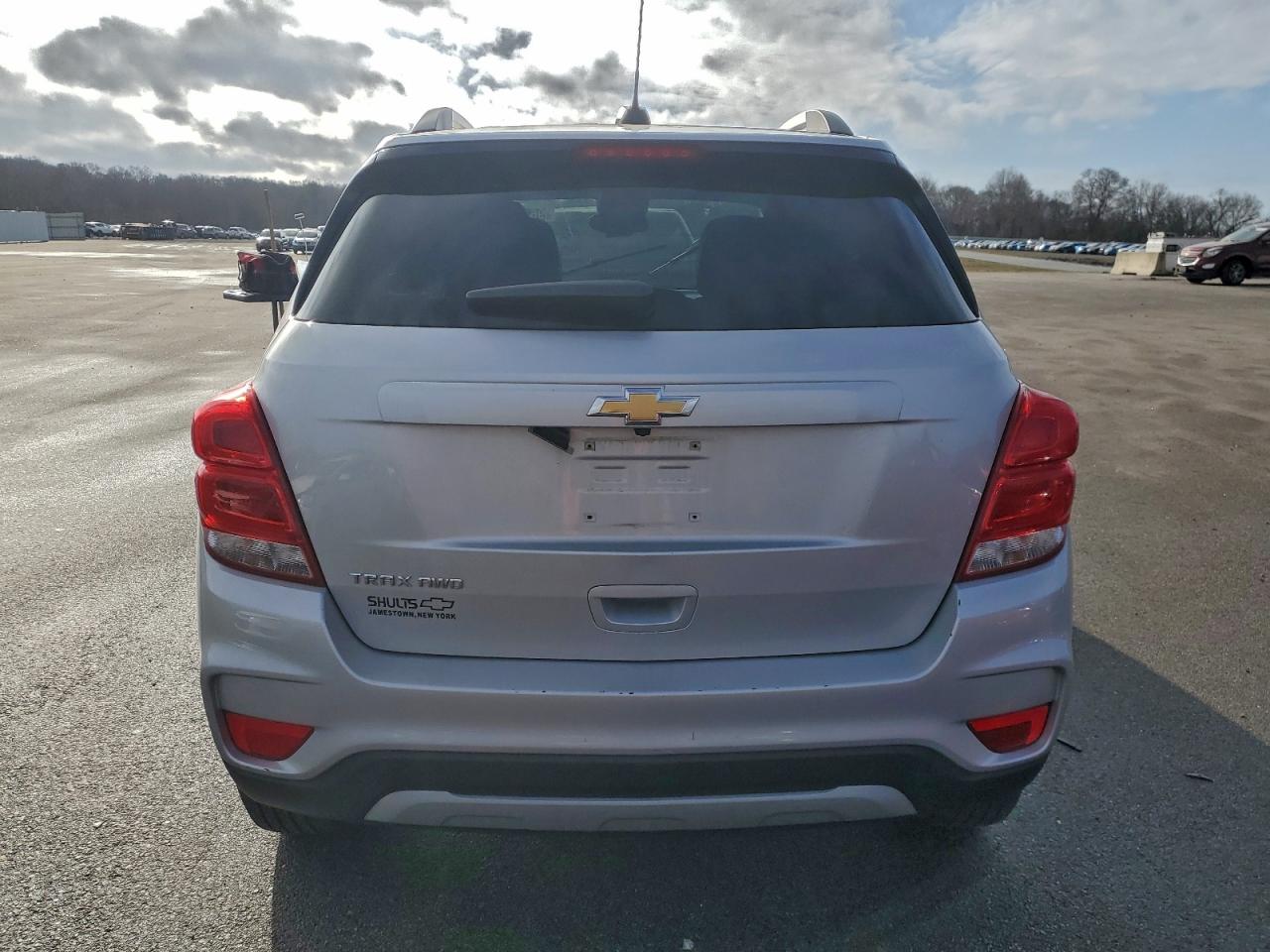2021 CHEVROLET TRAX 1LT photo 6
