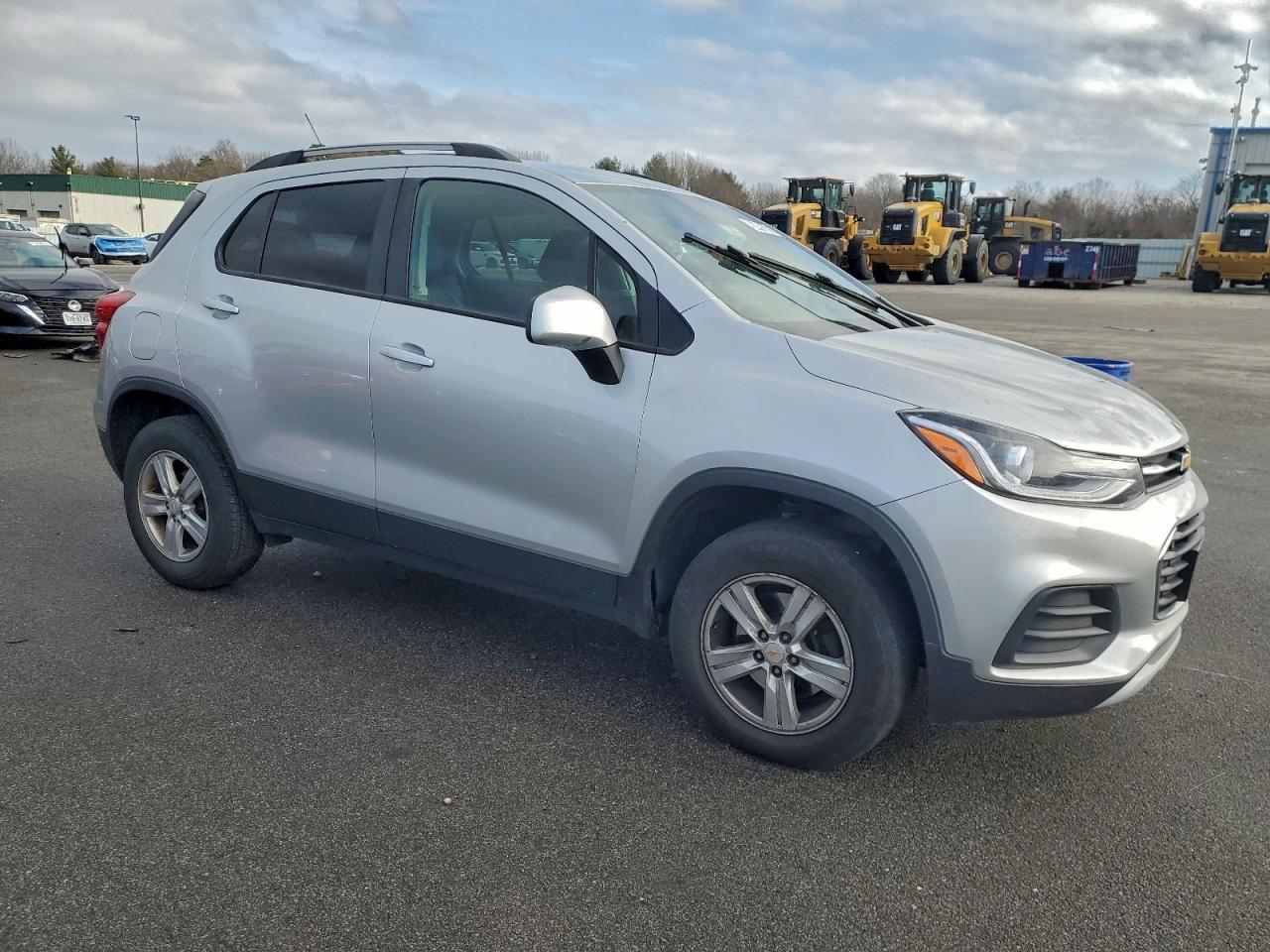 2021 CHEVROLET TRAX 1LT photo 4