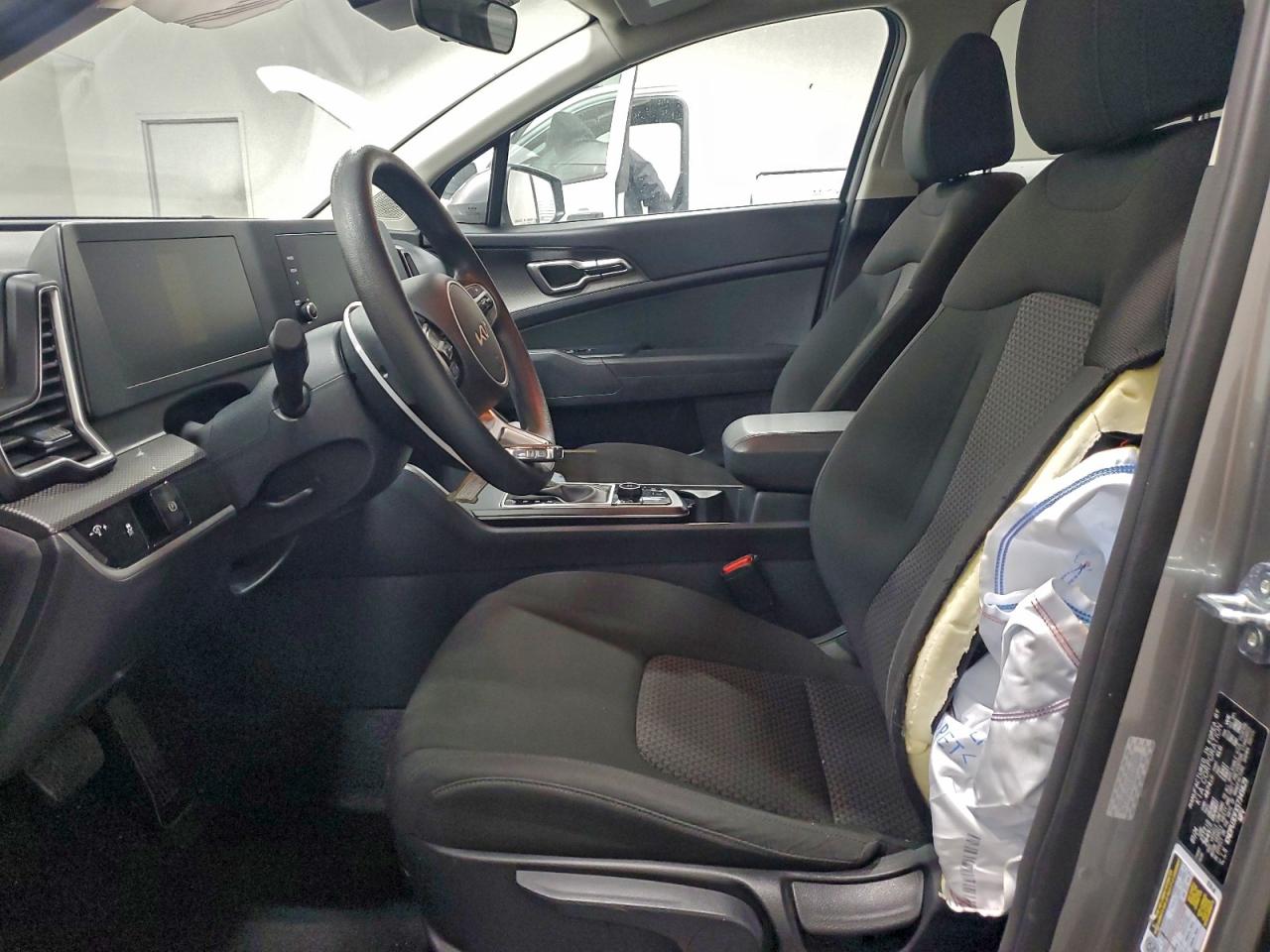 2025 KIA SPORTAGE LX photo 7