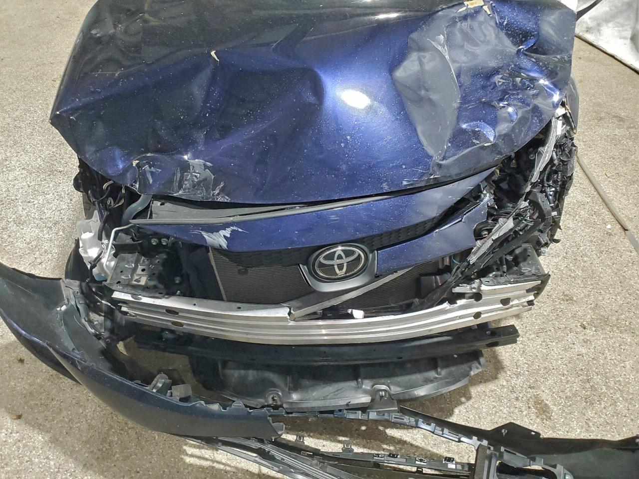 2024 TOYOTA COROLLA LE photo 11