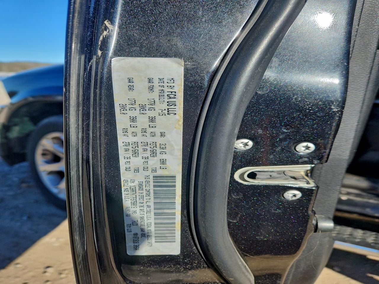 2015 RAM 1500 LARAMIE photo 12