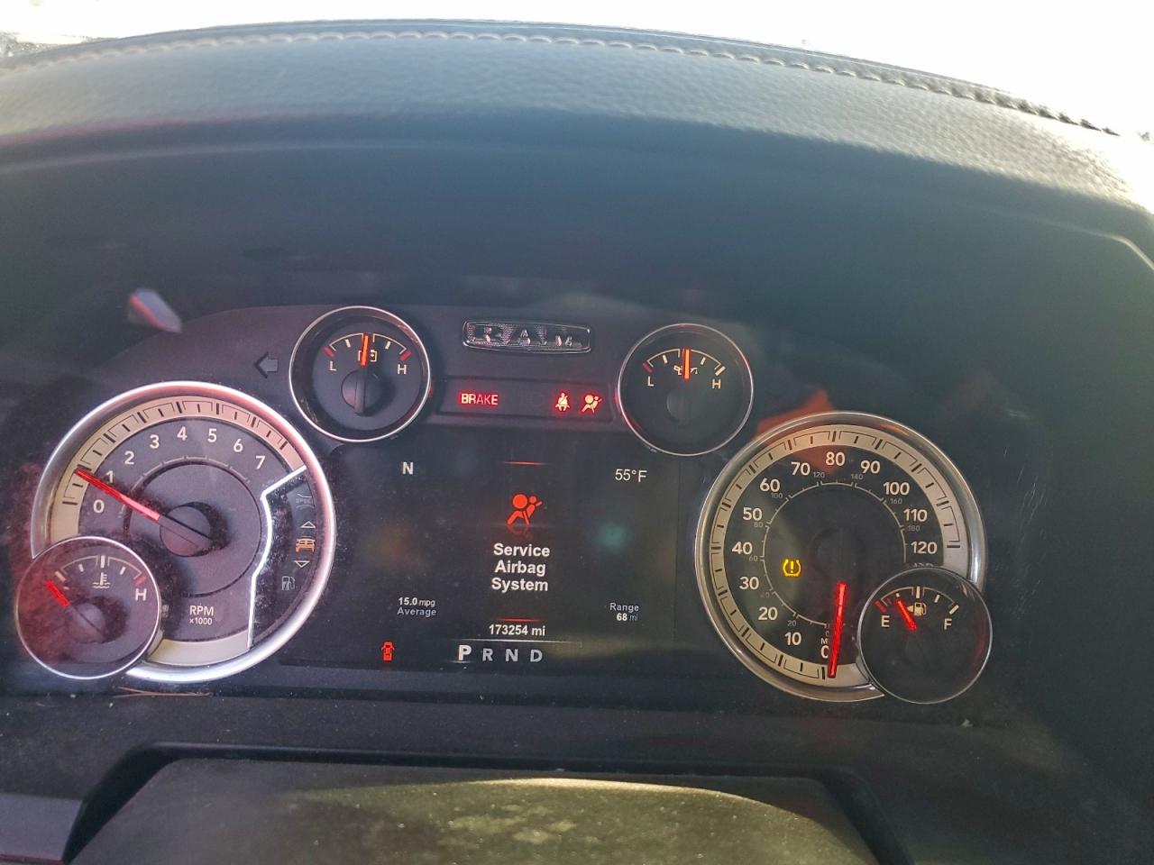 2015 RAM 1500 LARAMIE photo 9