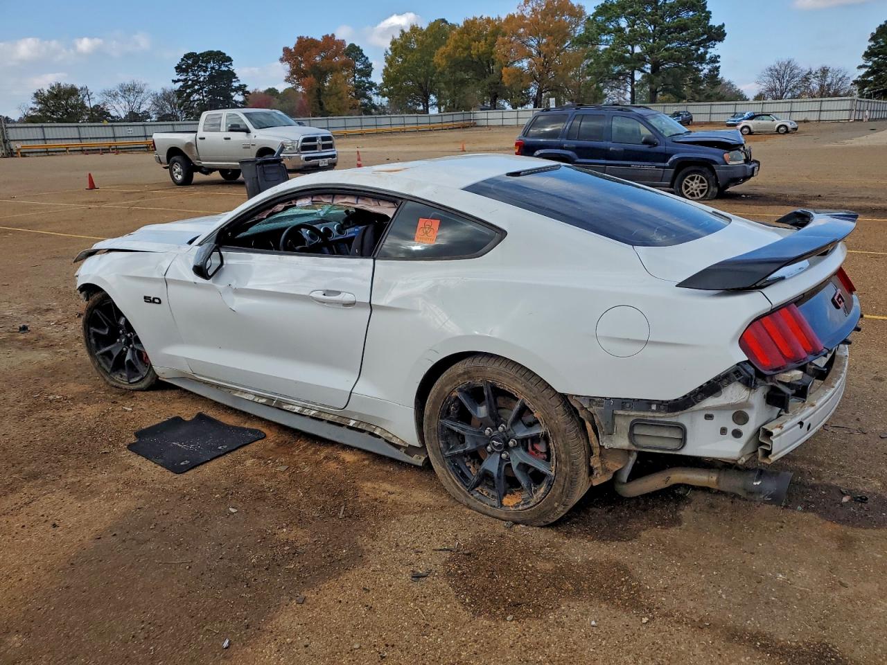 2017 FORD MUSTANG GT photo 2