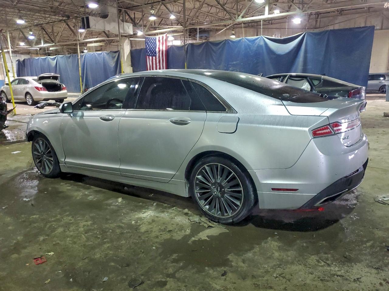 2016 LINCOLN MKZ photo 2