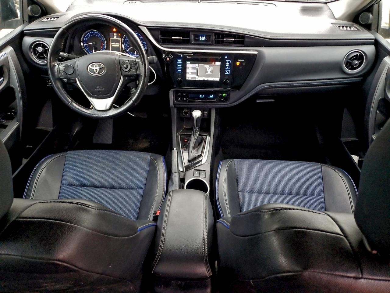 2017 TOYOTA COROLLA L photo 15