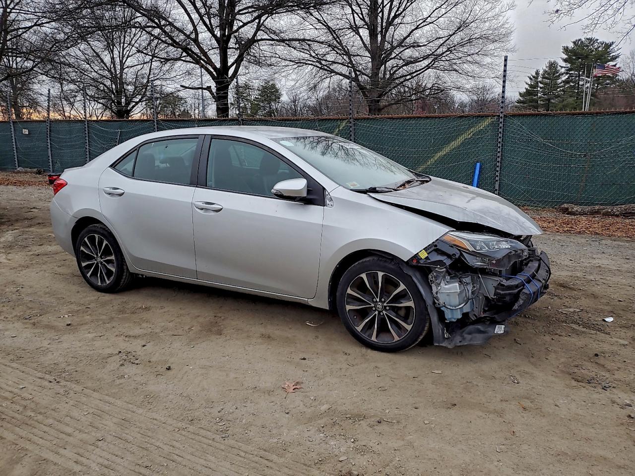 2017 TOYOTA COROLLA L photo 7