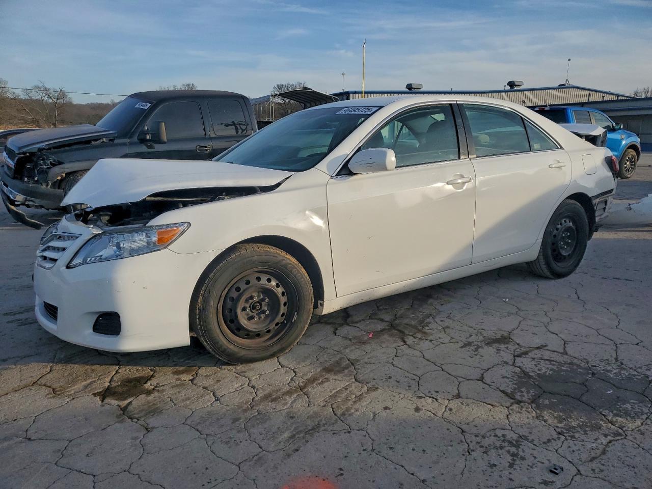 2011 TOYOTA CAMRY