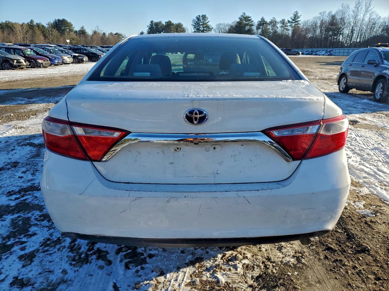 2017 TOYOTA CAMRY HYBRID photo 16