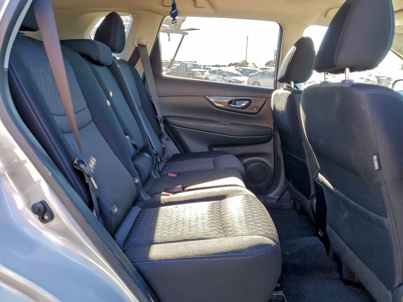 2019 NISSAN ROGUE S photo 21