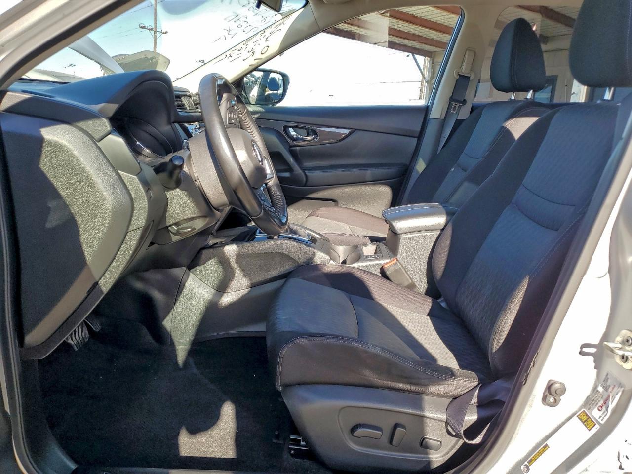2019 NISSAN ROGUE S photo 13