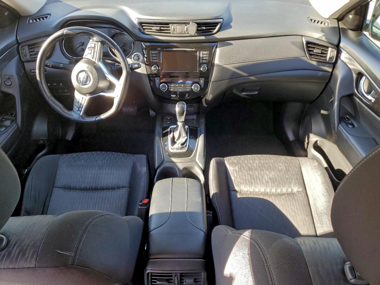 2019 NISSAN ROGUE S photo 15