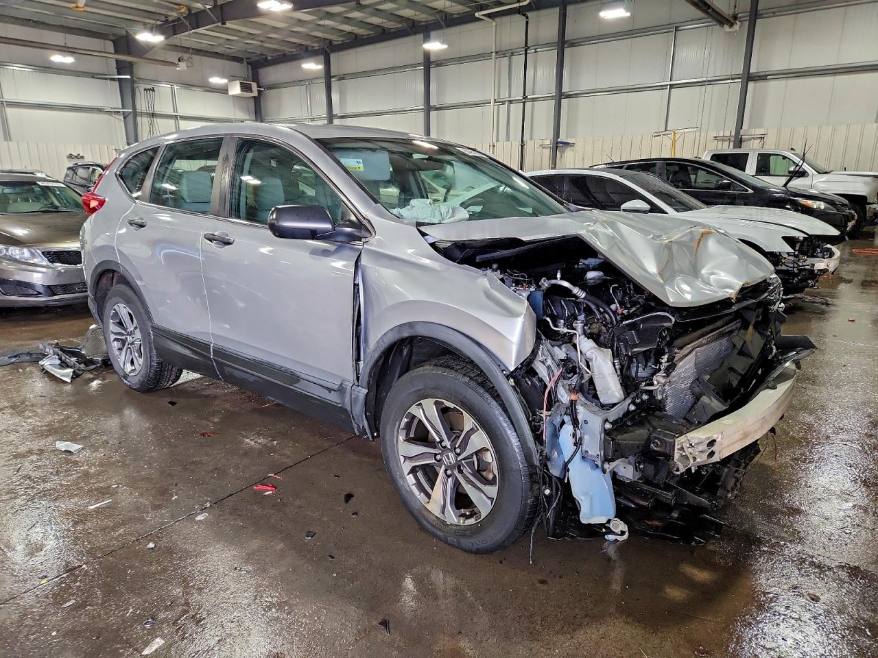 2017 HONDA CR-V LX photo 4