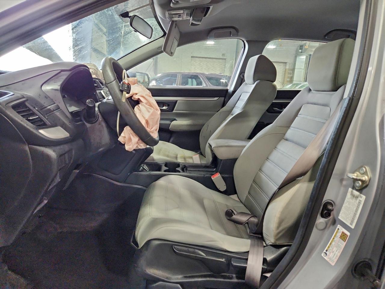 2017 HONDA CR-V LX photo 7