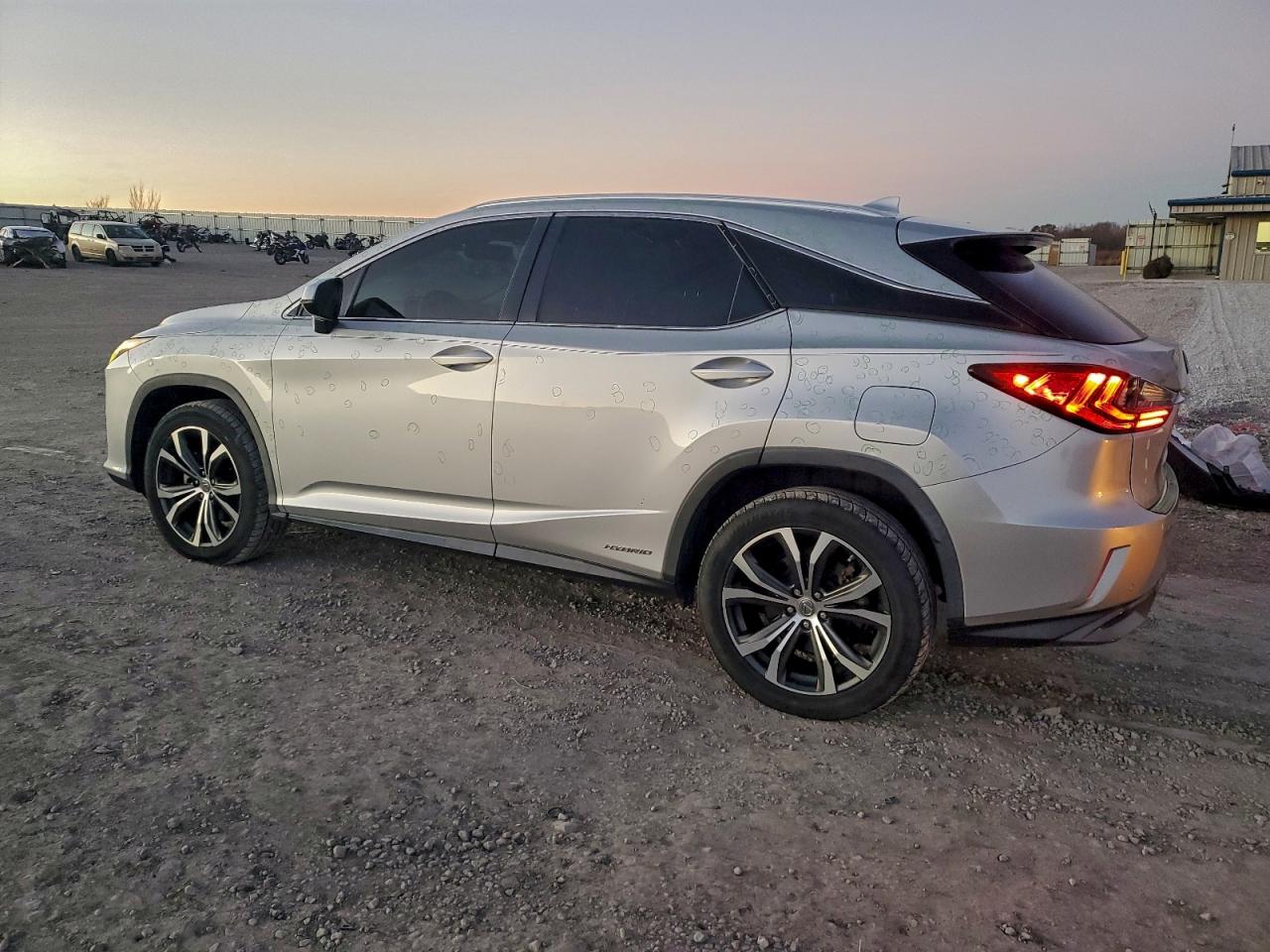 2016 LEXUS RX 450H BASE photo 2