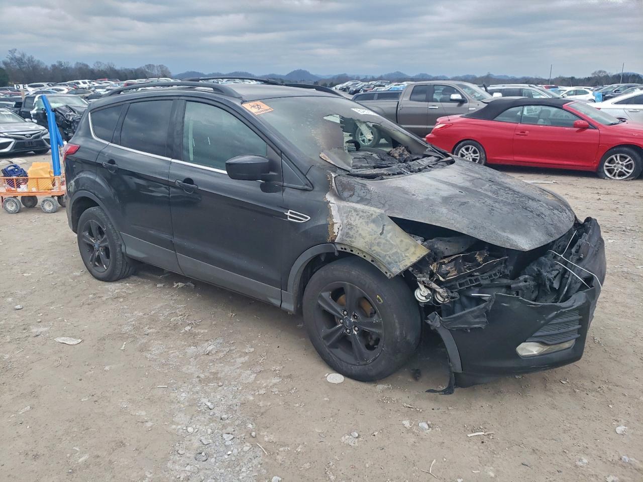 2013 FORD ESCAPE SE photo 4