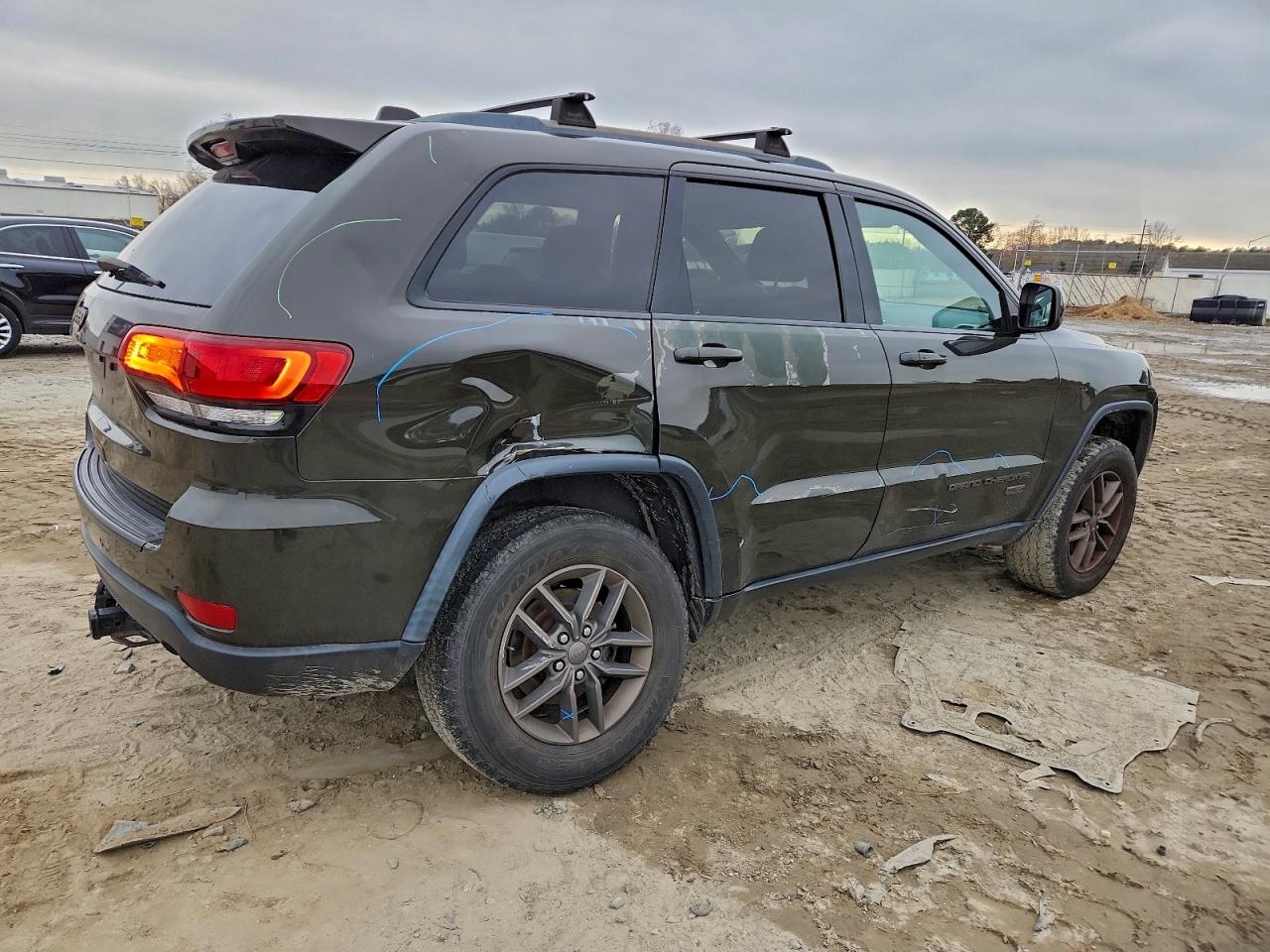 2016 JEEP GRAND CHEROKEE LAREDO photo 3