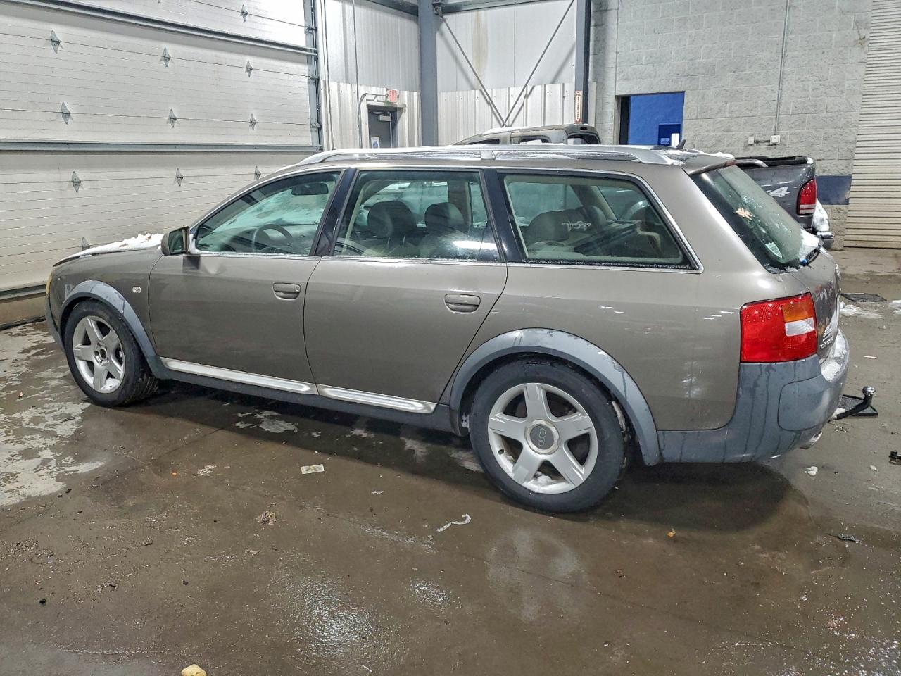 2005 AUDI ALLROAD photo 2
