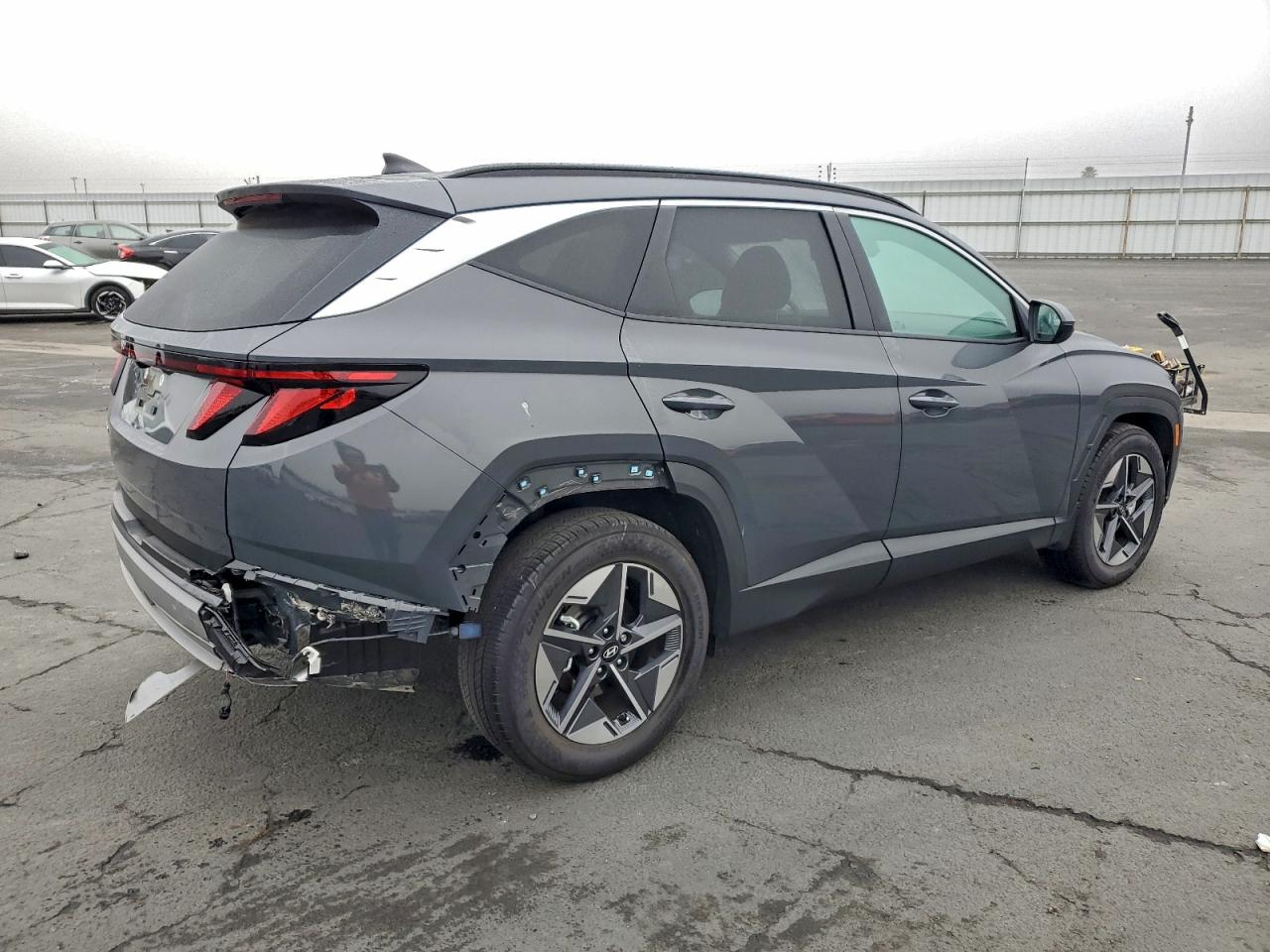 2025 HYUNDAI TUCSON SEL photo 3